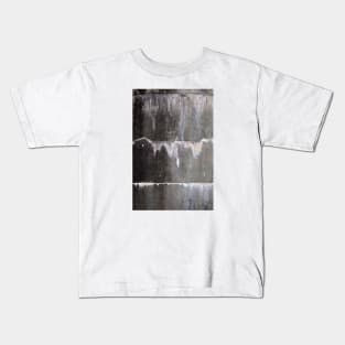 Stripped concrete wall Kids T-Shirt